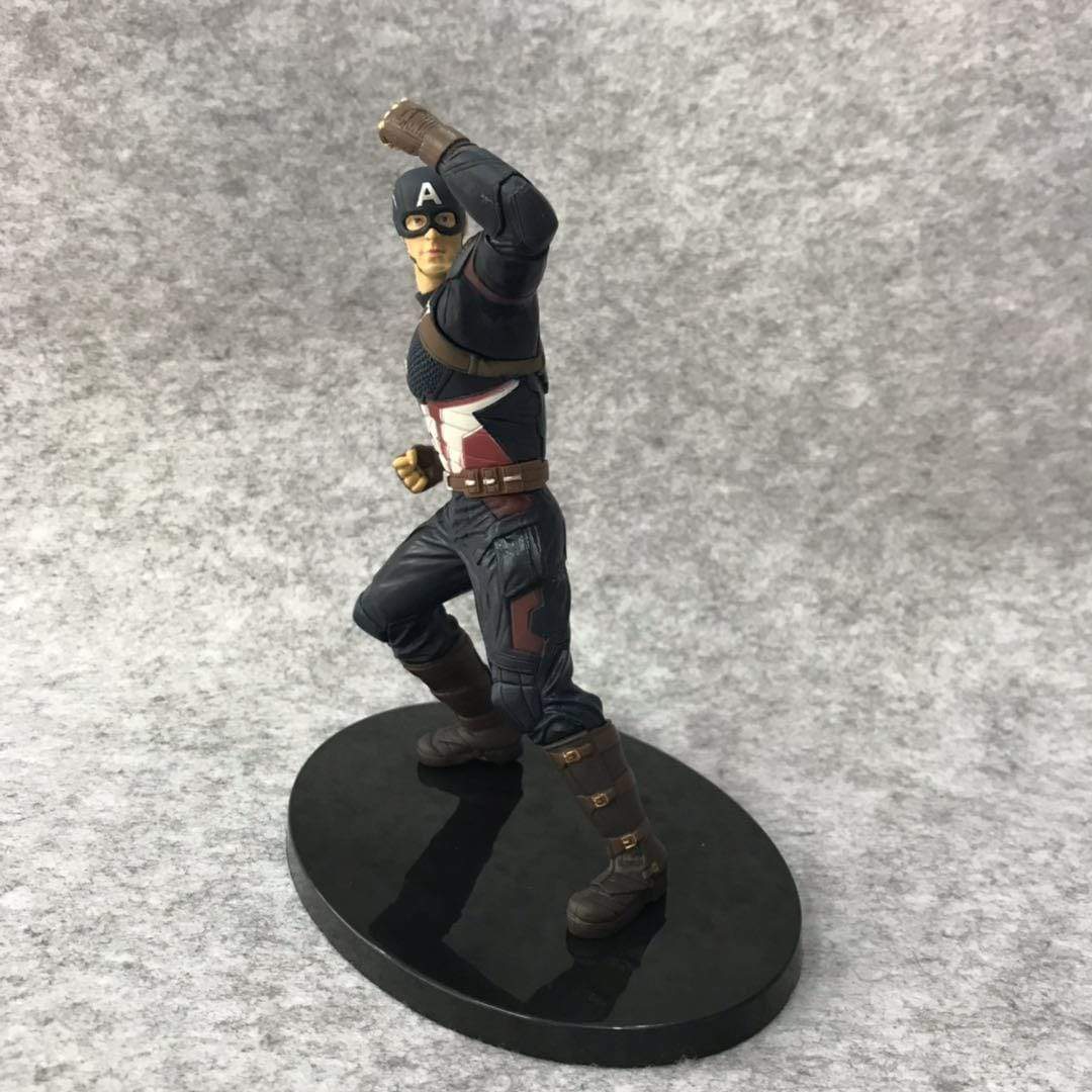 Figurine Captain America 2 Royaume Manga
