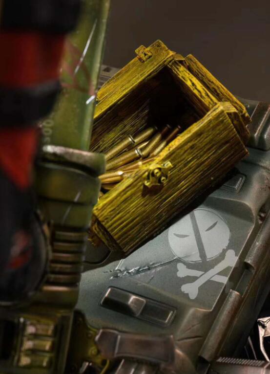 Figurine Collector Deadpool Royaume Manga