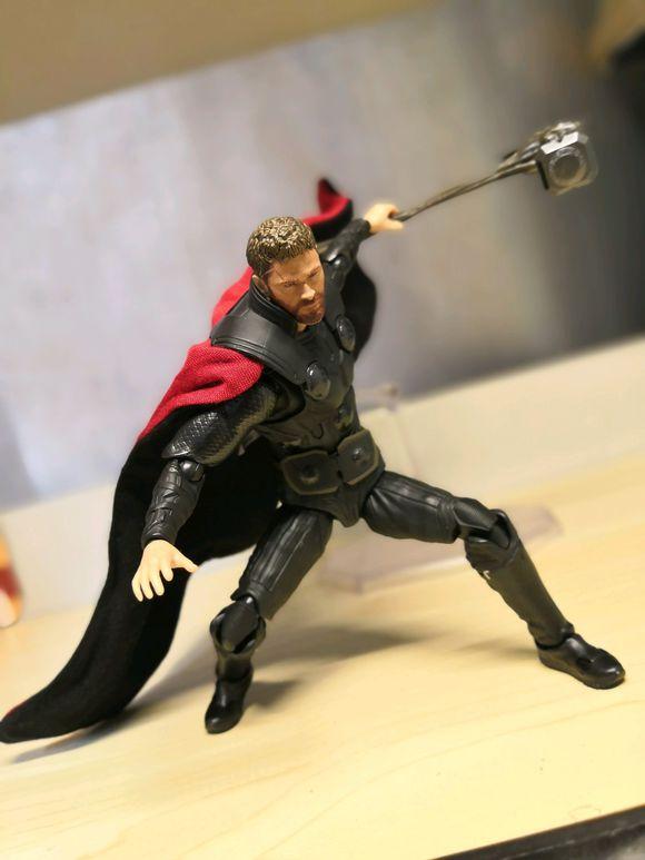 Thor Avengers Figurine Royaume Manga